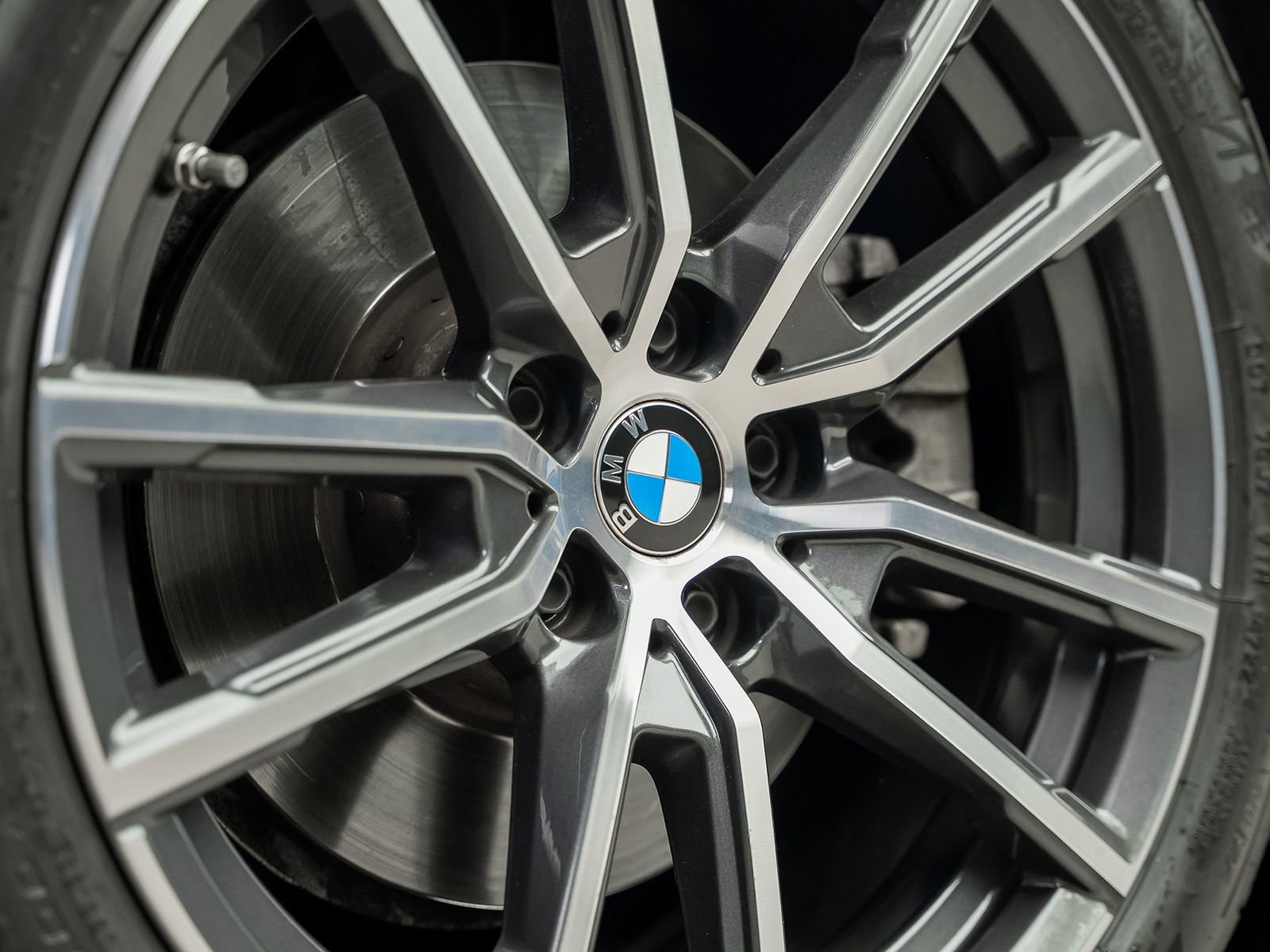 Used 2024 BMW 430i xDrive Convertible AWD/4WD image 6