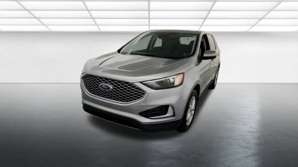 Used 2023 Ford Edge SEL image 3