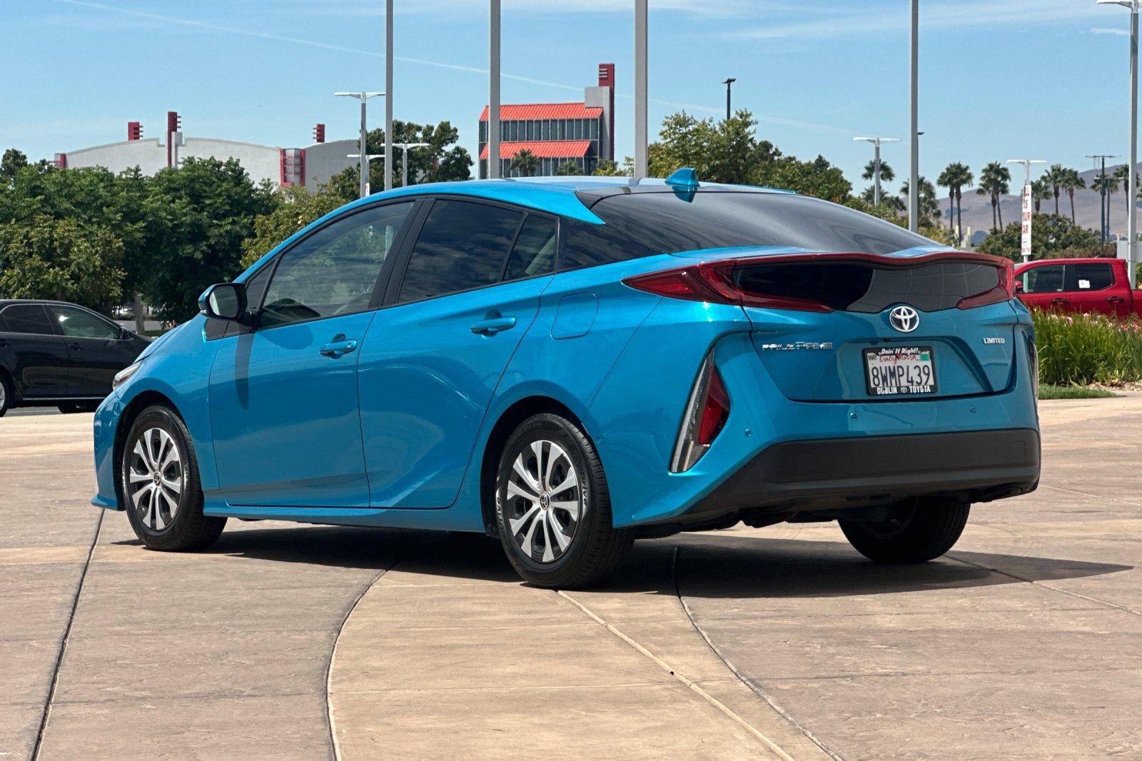 Certified 2021 Toyota Prius Prime Limited w/ Carpet Mat Package (TMS) FWD image 7