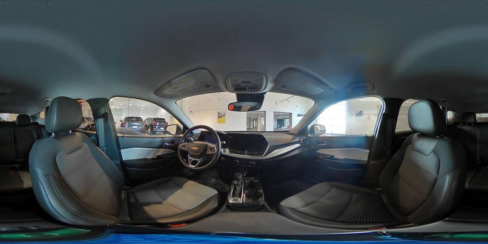 Used 2025 Chevrolet Trax LT w/ LT Convenience Package image 41