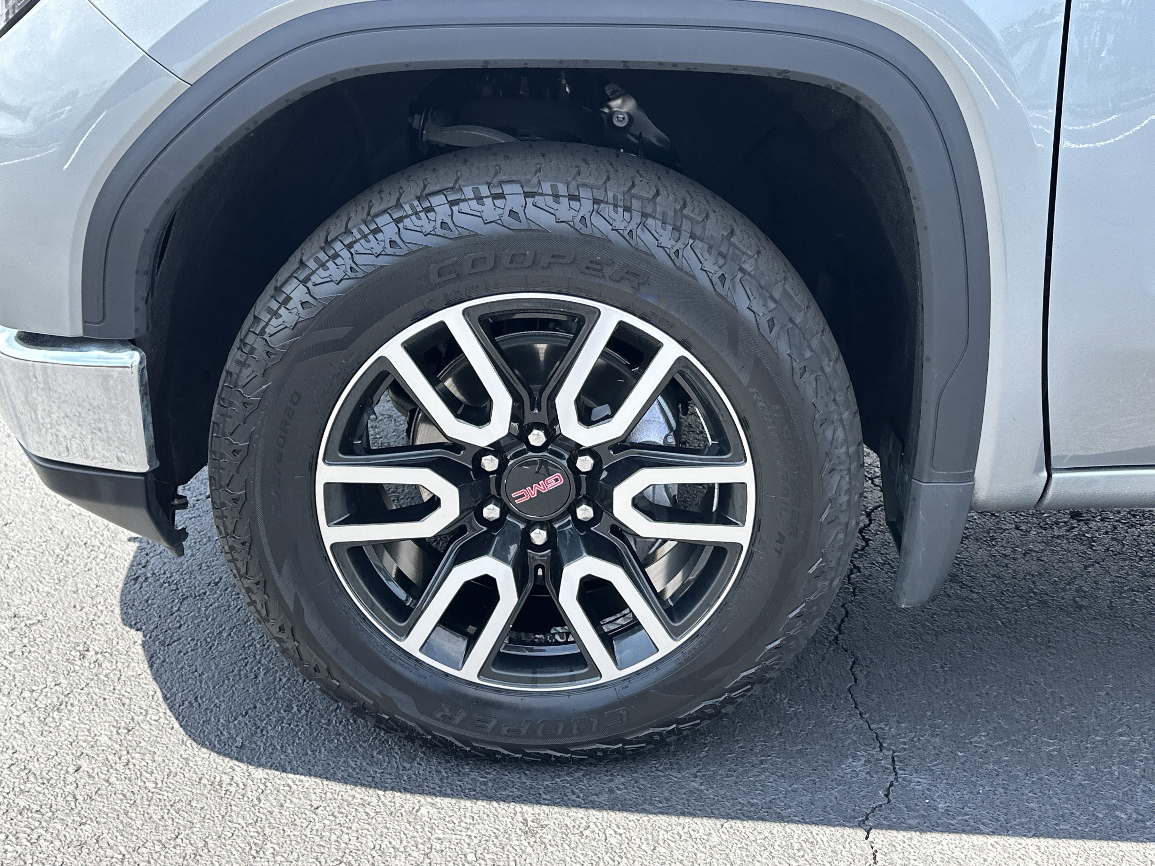 Used 2024 GMC Sierra 1500 Pro w/ Pro Value Package AWD/4WD image 11