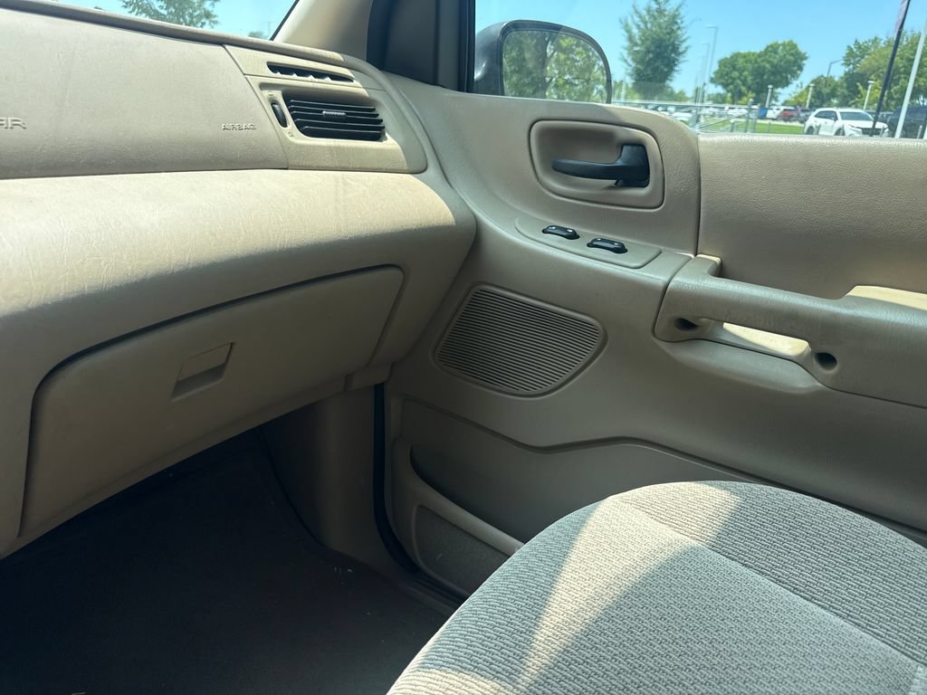 Used 2003 Ford Windstar SE FWD image 17