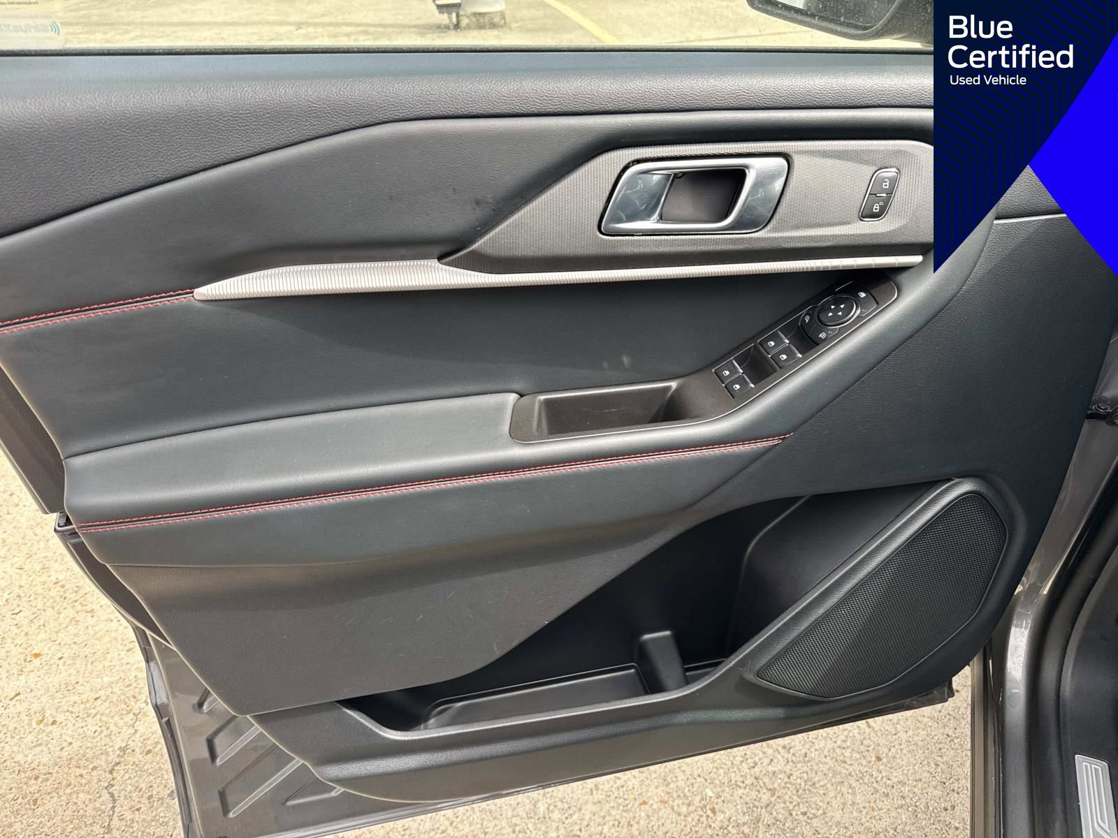 Certified 2025 Ford Explorer ST-Line image 24