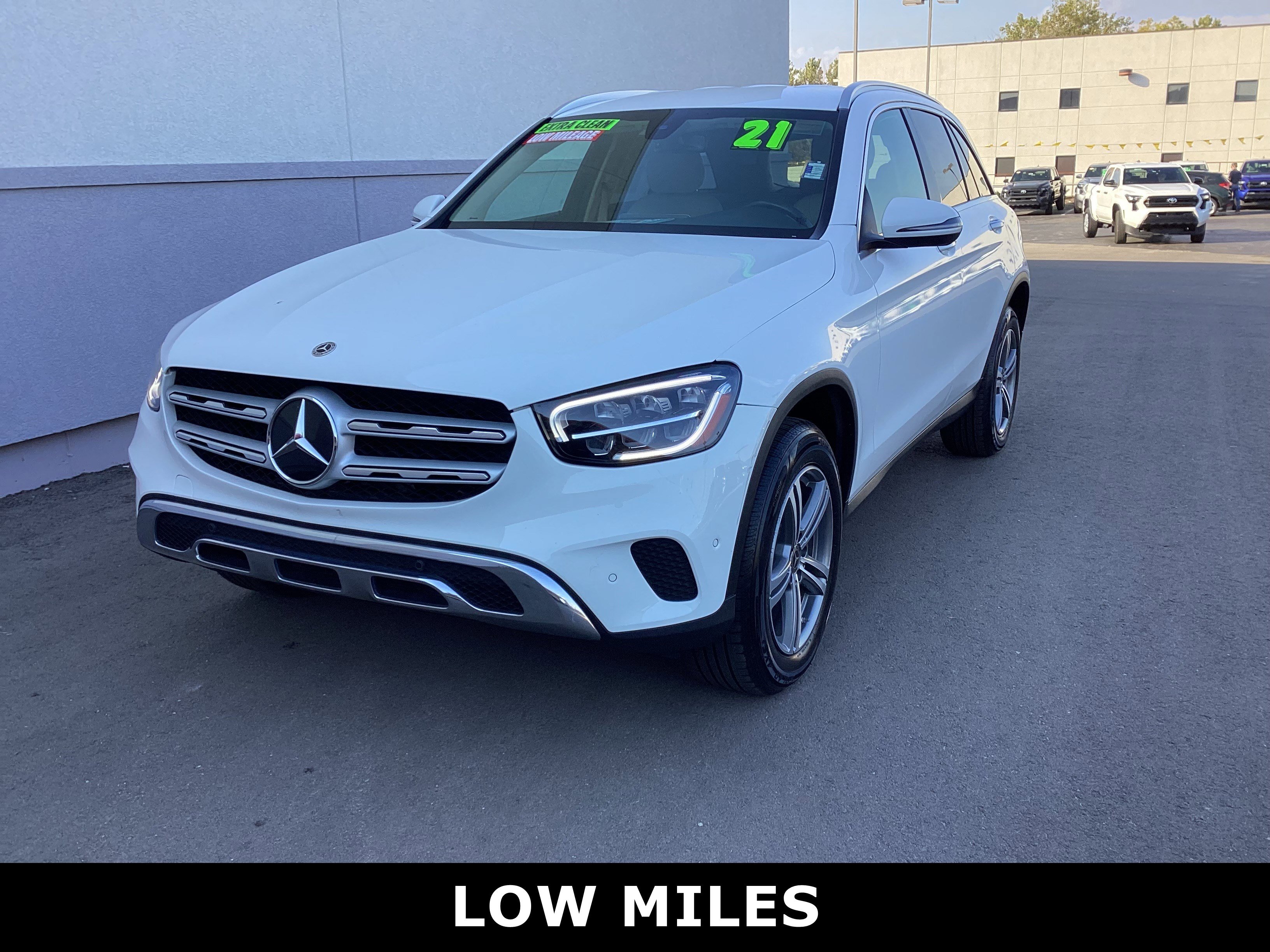 Used 2021 Mercedes-Benz GLC 300 4MATIC image 2
