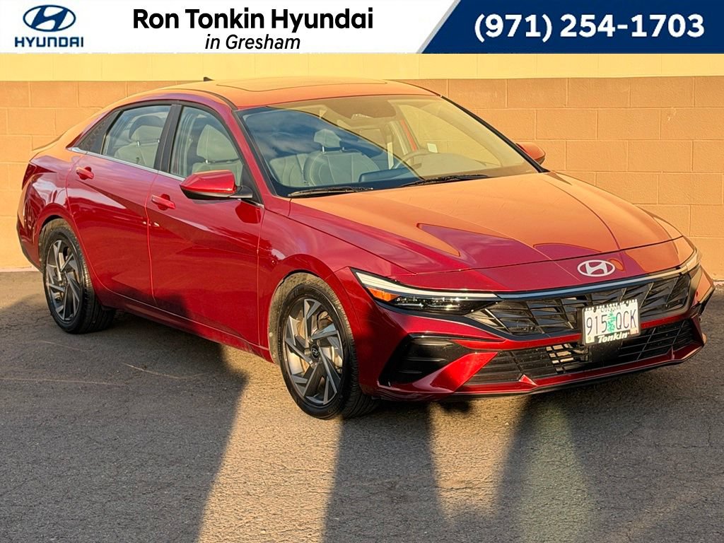 Used 2024 Hyundai Elantra SEL w/ Convenience Package FWD image 1