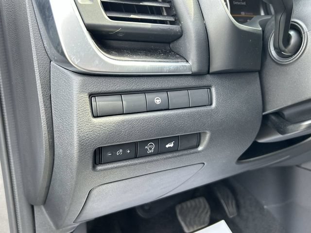 Certified 2023 Nissan Rogue SV w/ SV Premium B Package AWD/4WD image 17