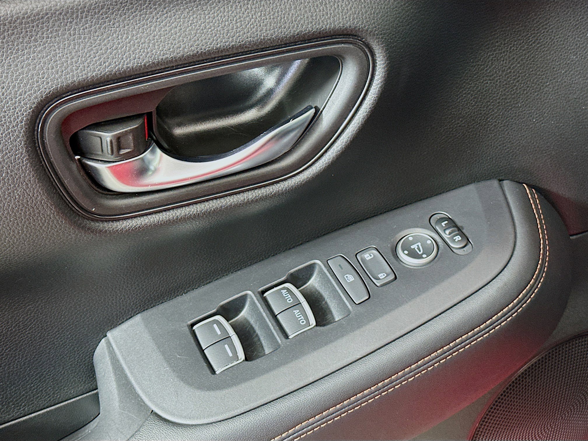 Used 2023 Honda HR-V Sport image 15