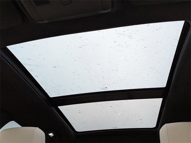 Certified 2024 Cadillac XT5 Sportv w/ LPO, Floor Liner Package image 19