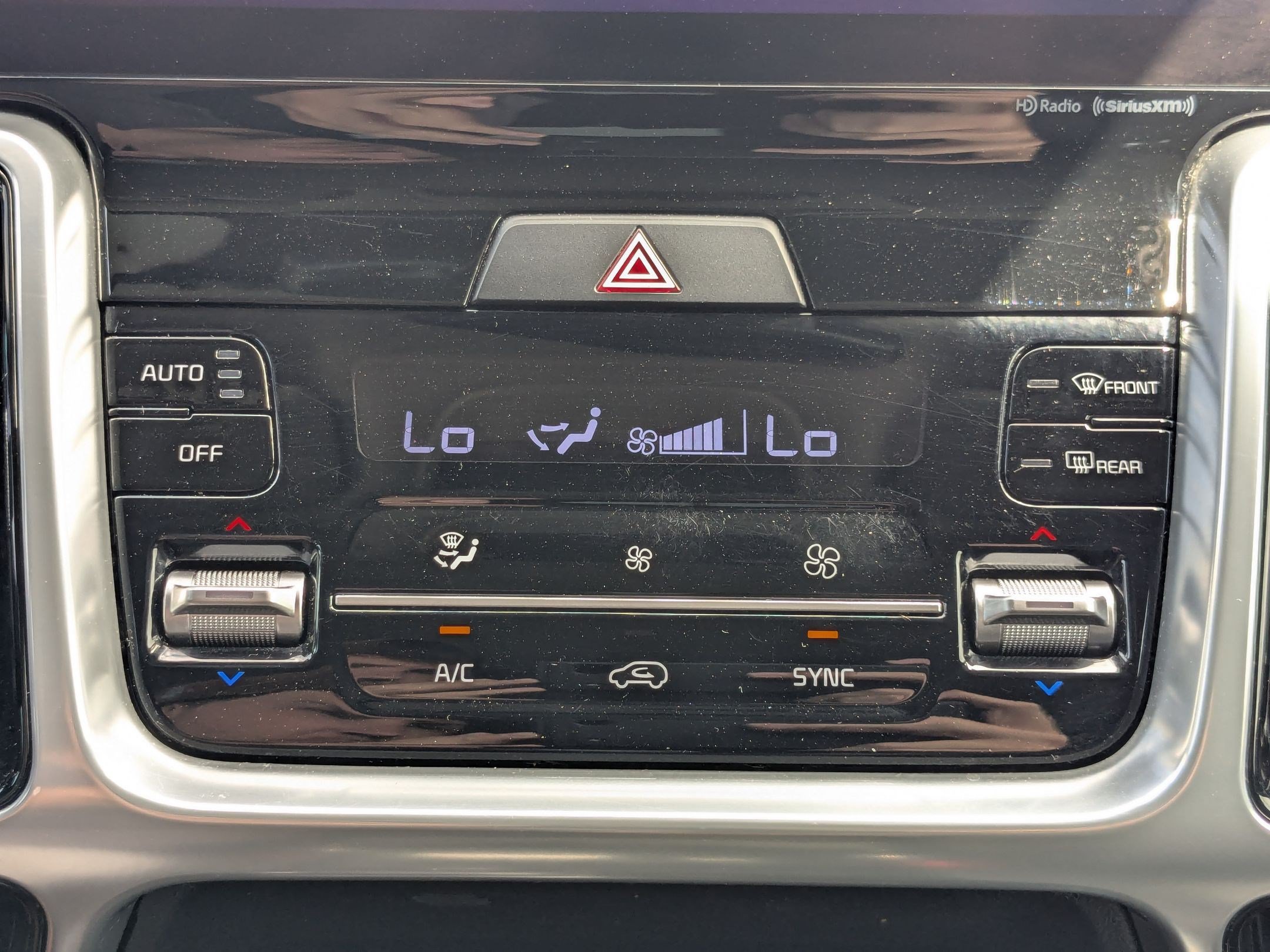 Certified 2023 Kia Sorento SX AWD/4WD image 22