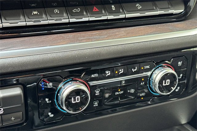 New 2026 GMC Sierra 1500 SLT w/ SLT Convenience Package image 24