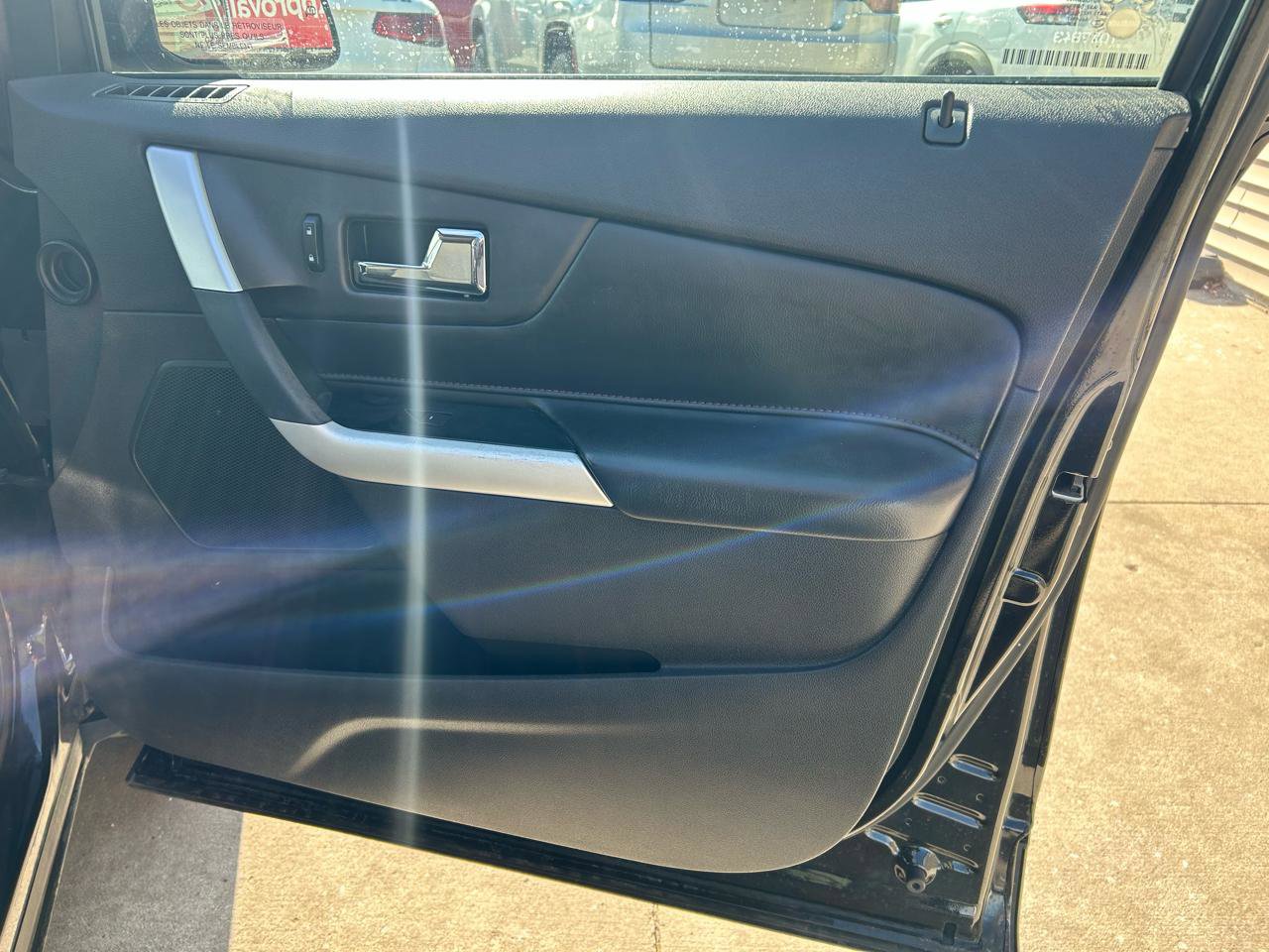 Used 2011 Ford Edge SEL image 16