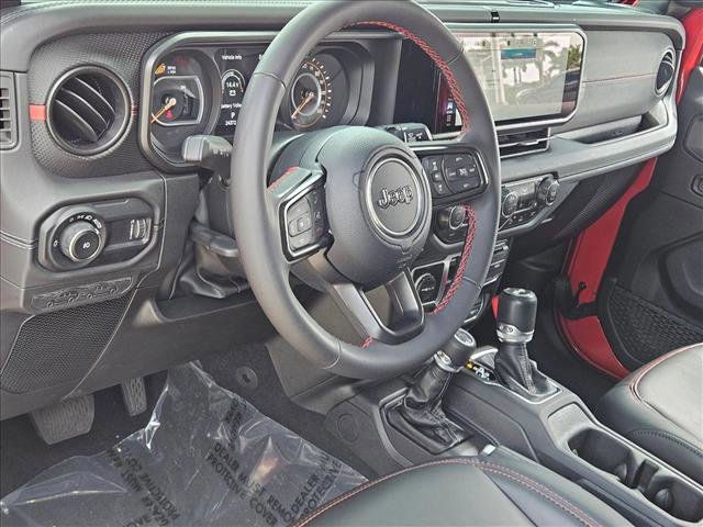 Used 2024 Jeep Wrangler Rubicon w/ Capability Package image 10