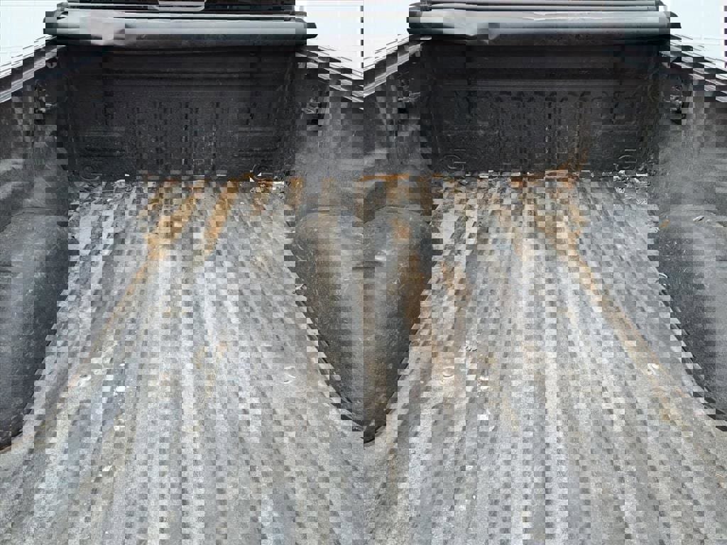 Used 2017 Ford F150 Lariat w/ Equipment Group 501A Mid image 5