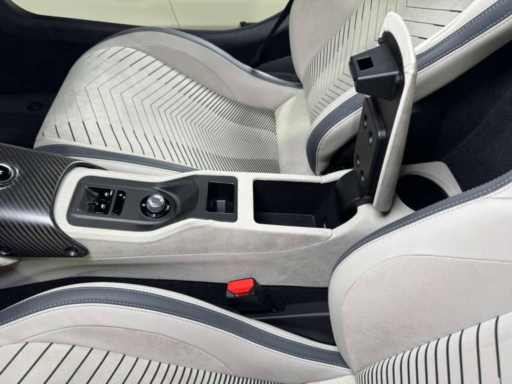 Used 2023 Maserati MC20 Spyder image 39