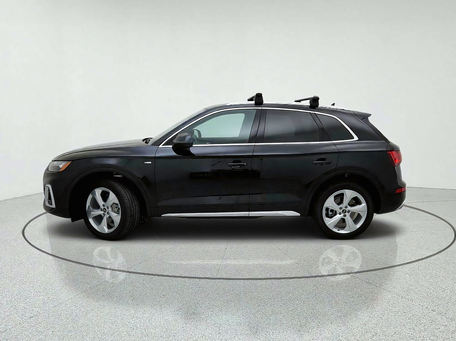 Used 2025 Audi Q5 2.0T Premium Plus w/ Premium Plus Package AWD/4WD image 14