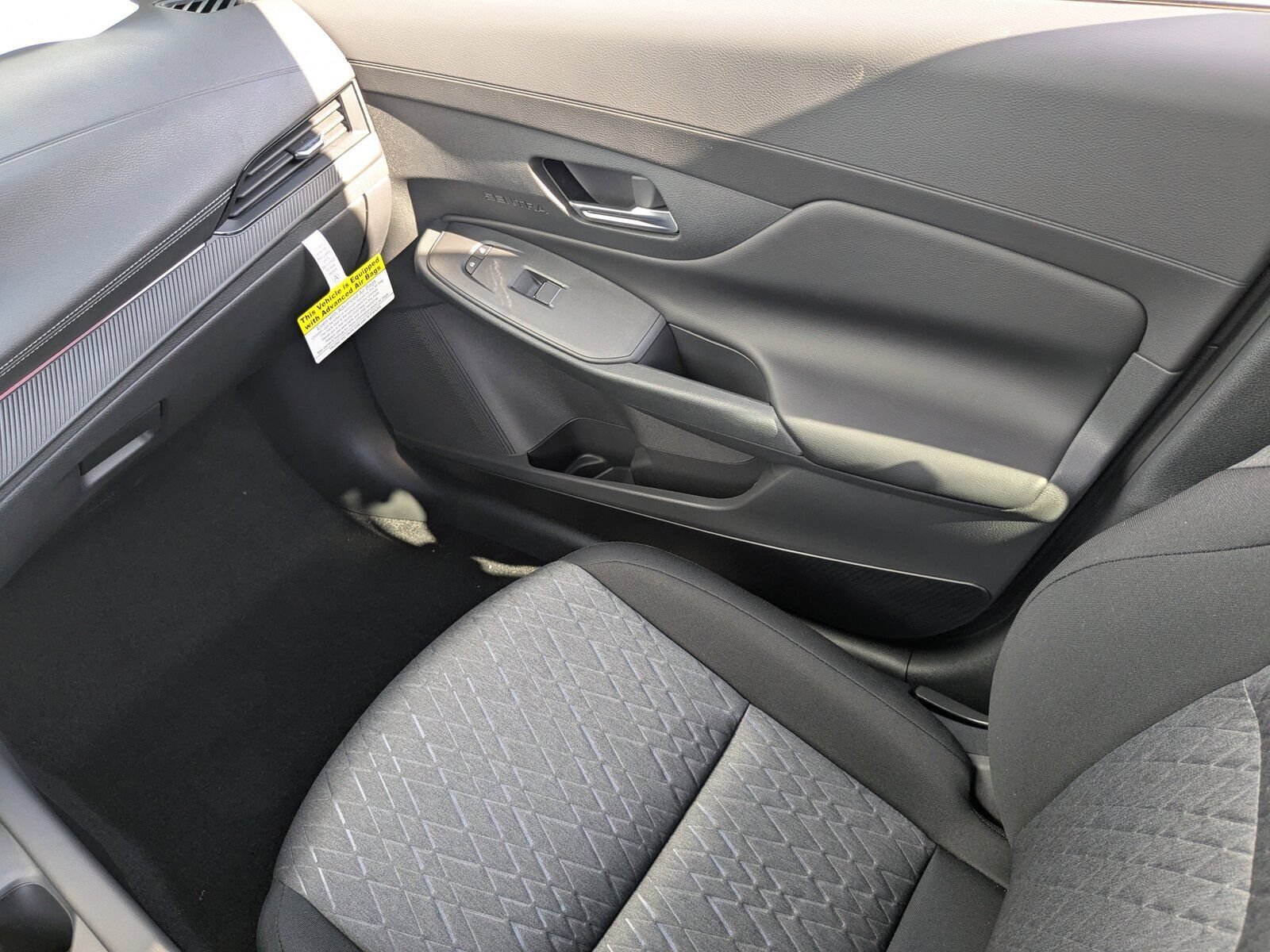 New 2026 Nissan Sentra SV w/ SV Convenience Package FWD image 23