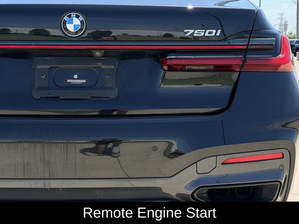 Used 2020 BMW 750i xDrive w/ Executive Package AWD/4WD image 9