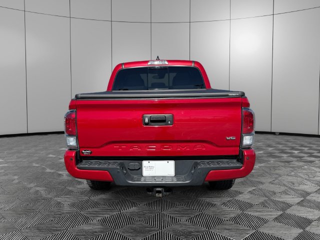 Used 2022 Toyota Tacoma TRD Off-Road w/ Technology Package AWD/4WD image 4