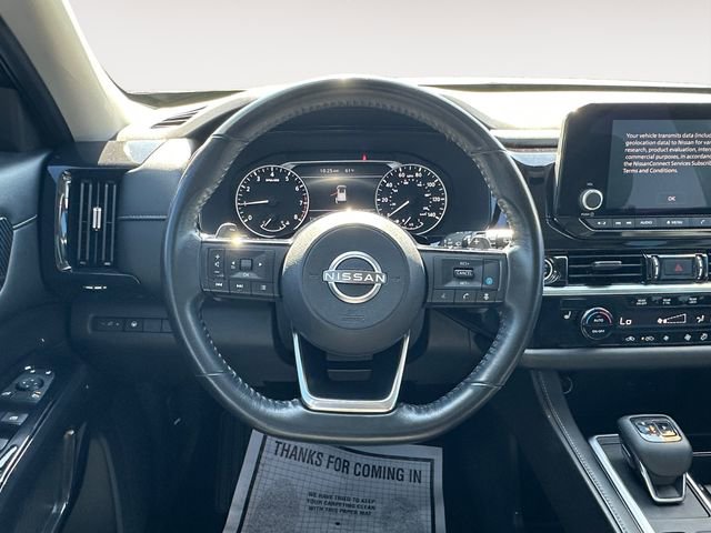 Used 2022 Nissan Pathfinder SV AWD/4WD image 12