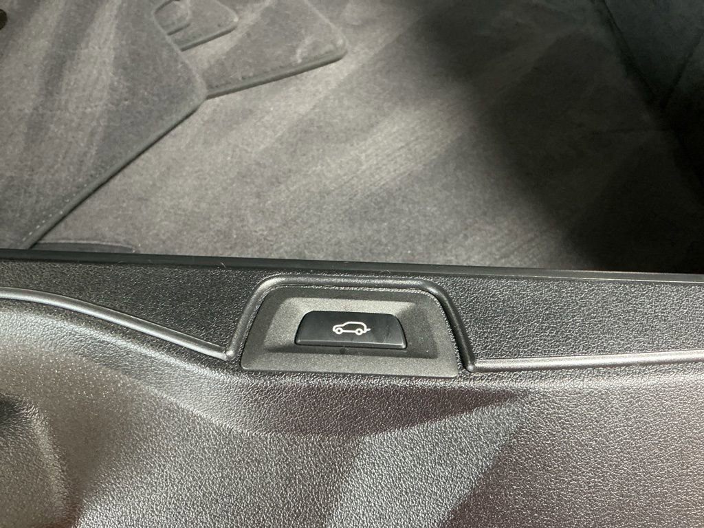 Certified 2021 BMW X5 sDrive40i w/ Convenience Package image 32