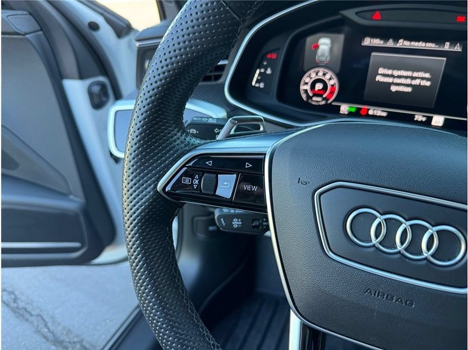 Used 2022 Audi RS 6 AWD/4WD image 27