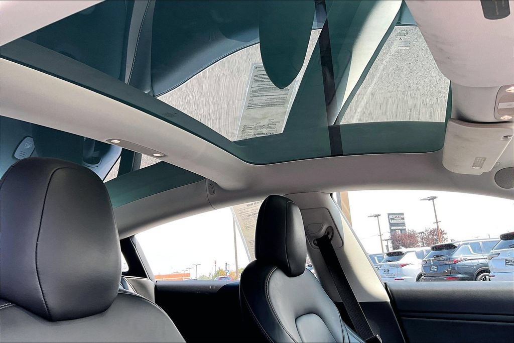 Used 2018 Tesla Model 3 Long Range RWD image 21
