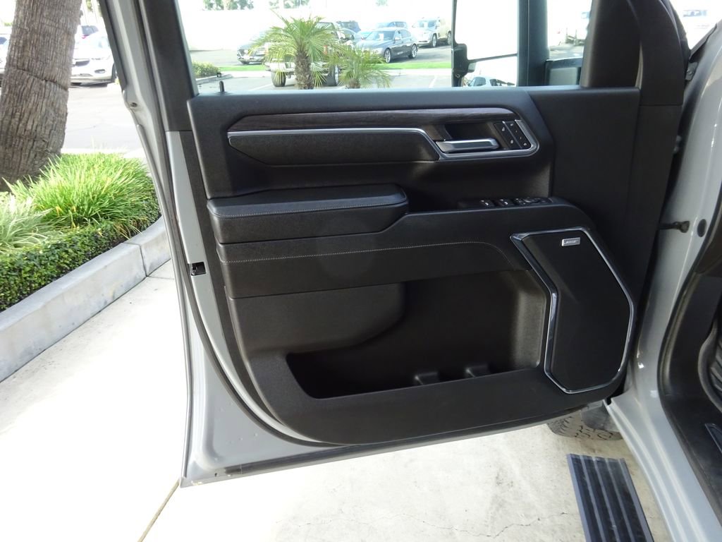 Certified 2024 Chevrolet Silverado 2500 LTZ w/ LTZ Plus Package image 29