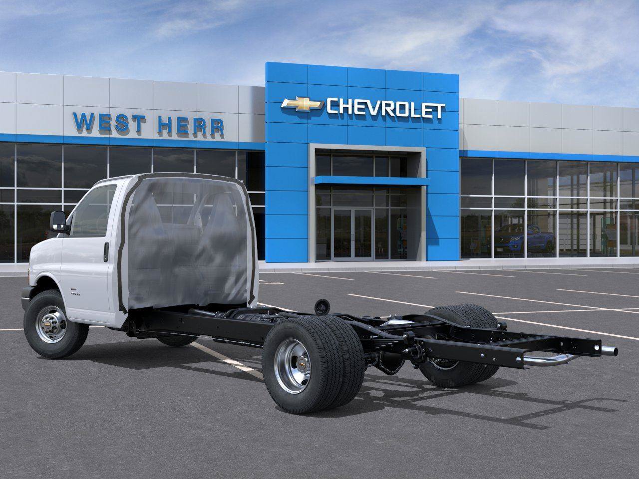 New 2026 Chevrolet Express 4500 w/ Power Convenience Package RWD image 3
