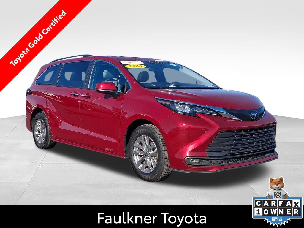 Certified 2026 Toyota Sienna XLE FWD image 1