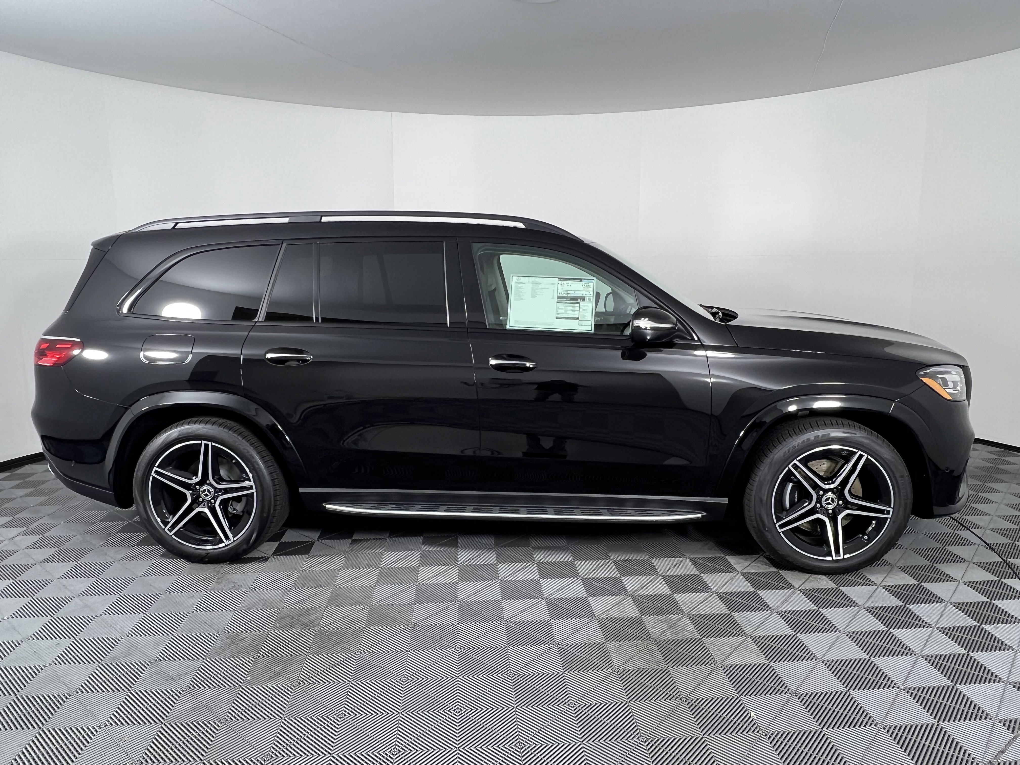 New 2026 Mercedes-Benz GLS 450 4MATIC image 14