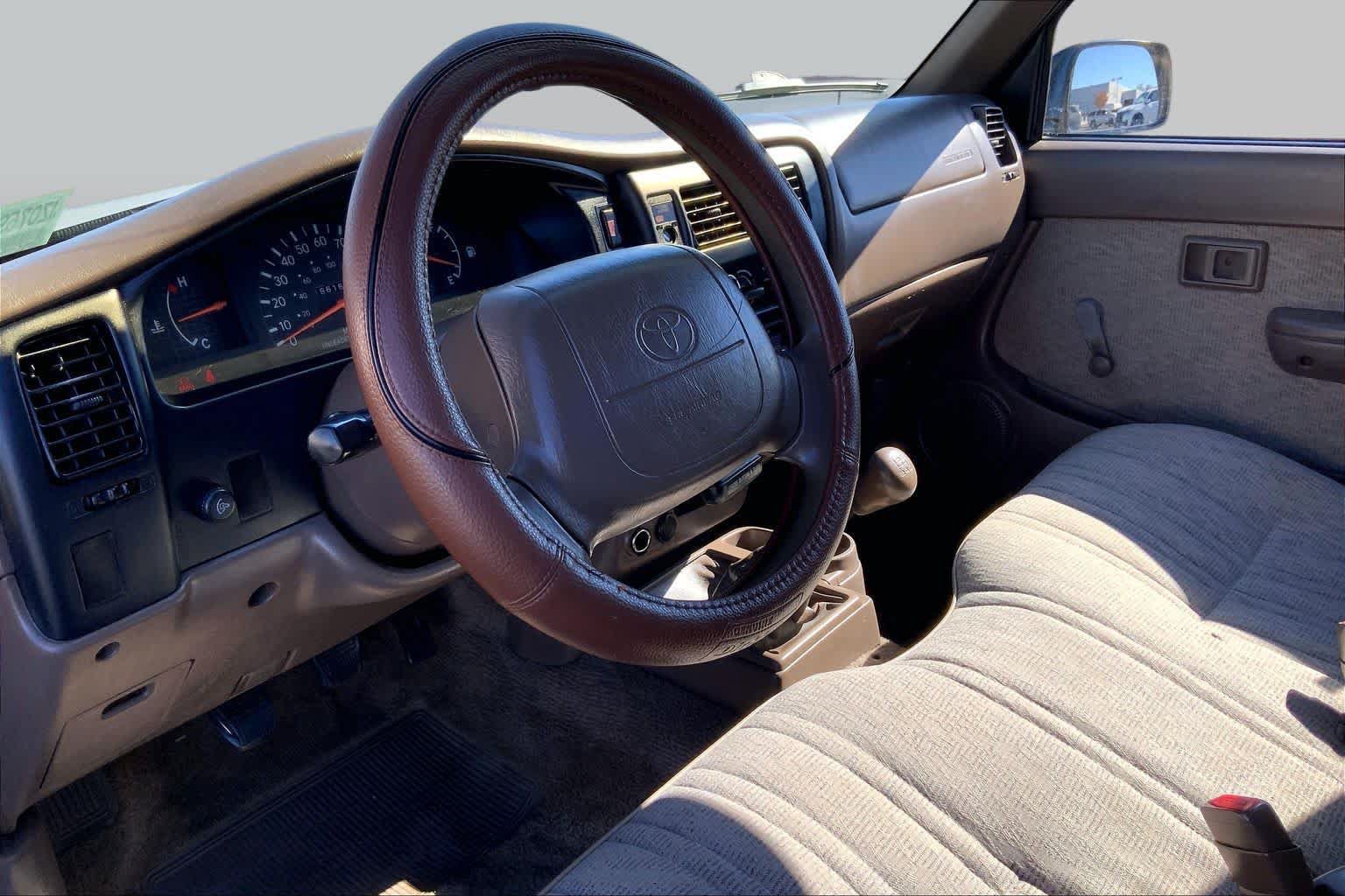 Used 1998 Toyota Tacoma 2WD Regular Cab w/ Value Edition Plus Pkg image 14