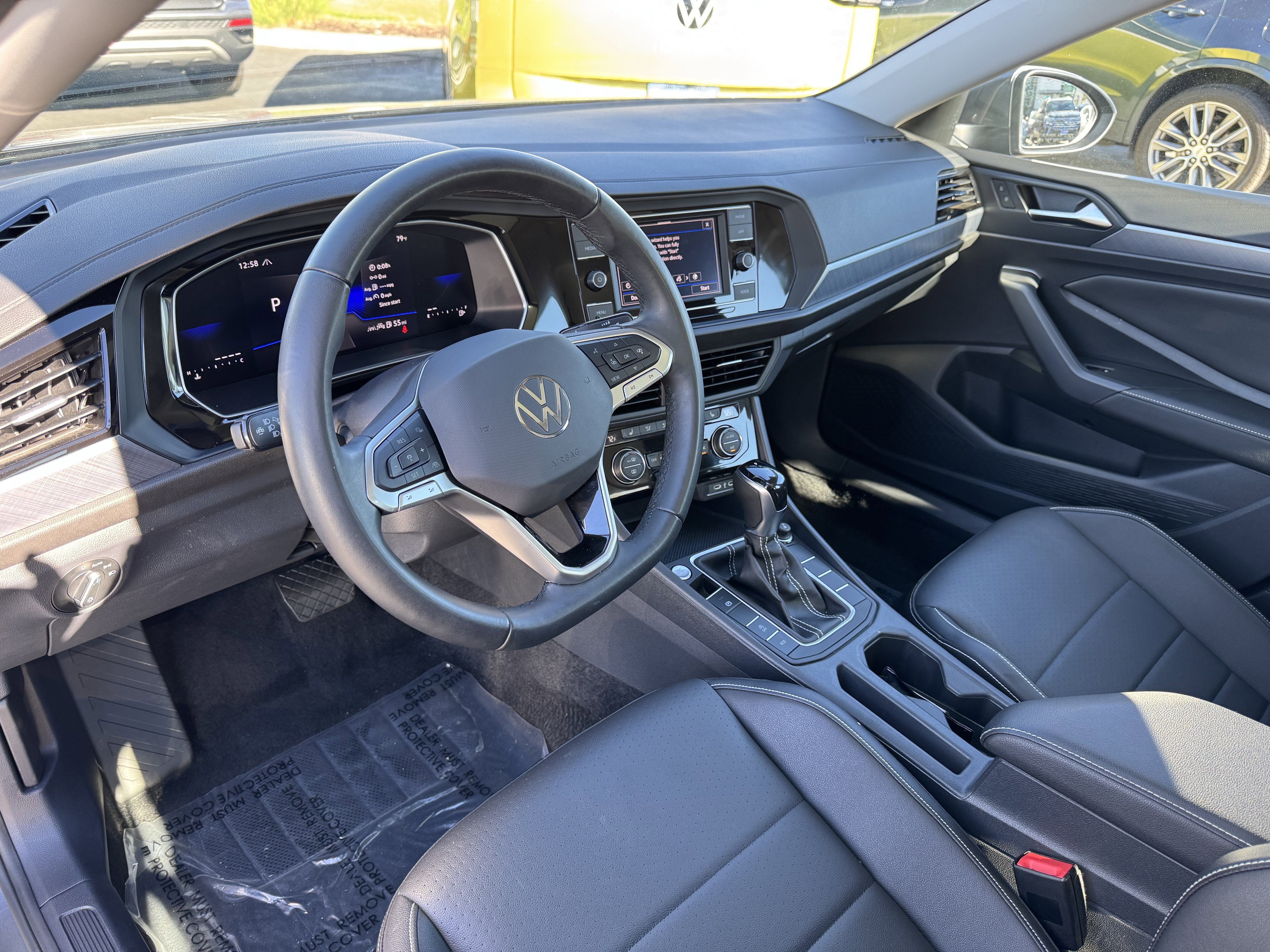 Certified 2024 Volkswagen Jetta SE image 17