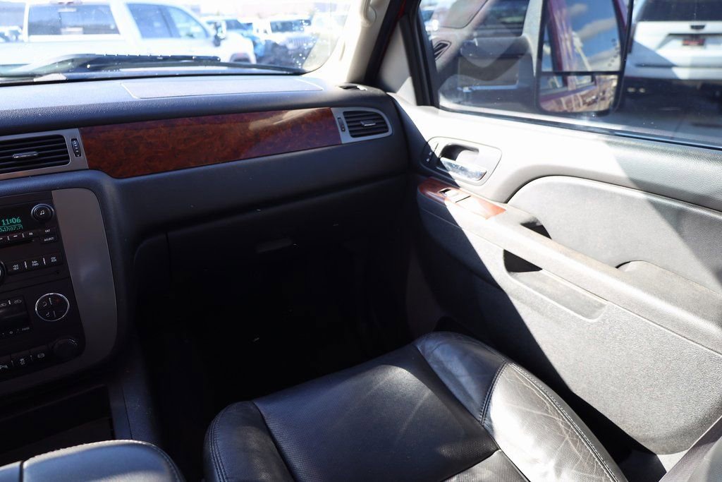 Used 2014 GMC Sierra 3500 SLT w/ SLT Convenience Package image 21