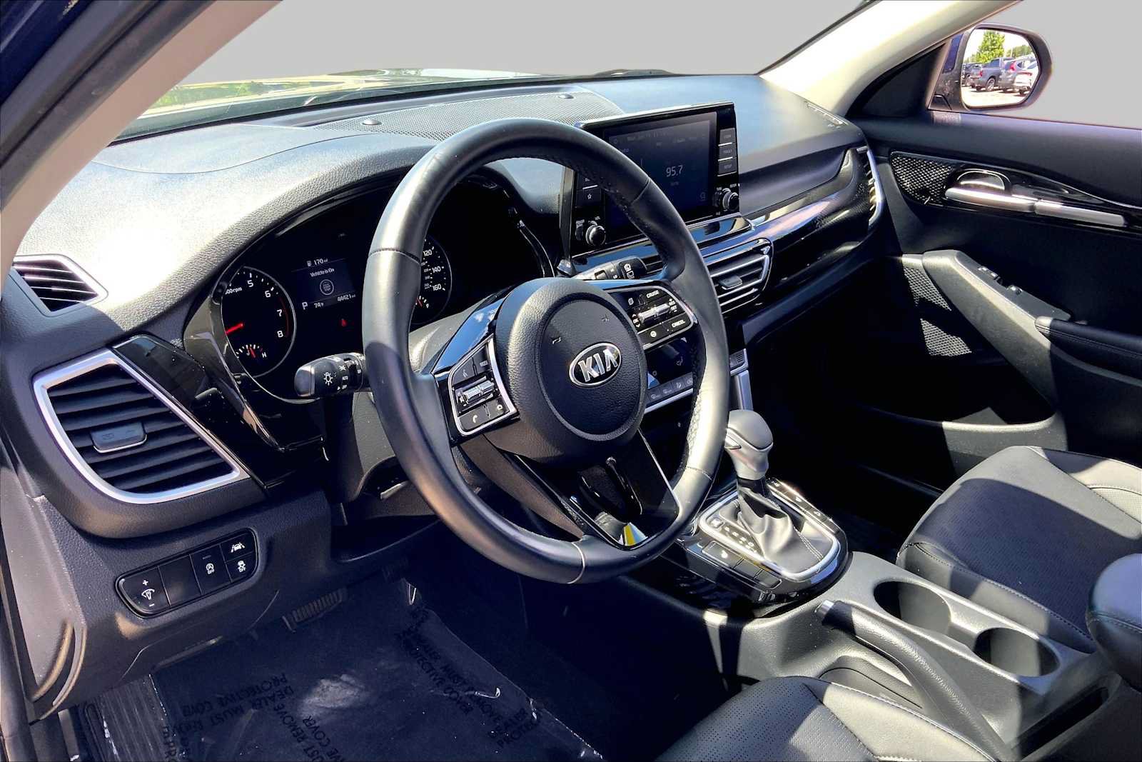 Used 2021 Kia Seltos EX AWD/4WD image 18