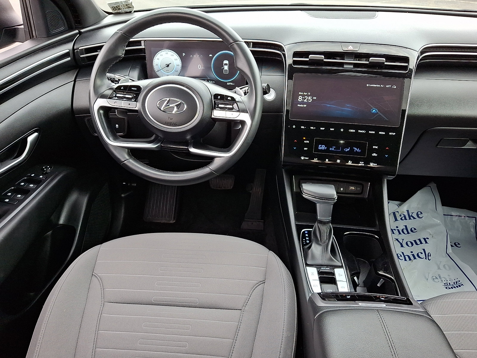 Used 2023 Hyundai Santa Cruz SEL Premium image 12