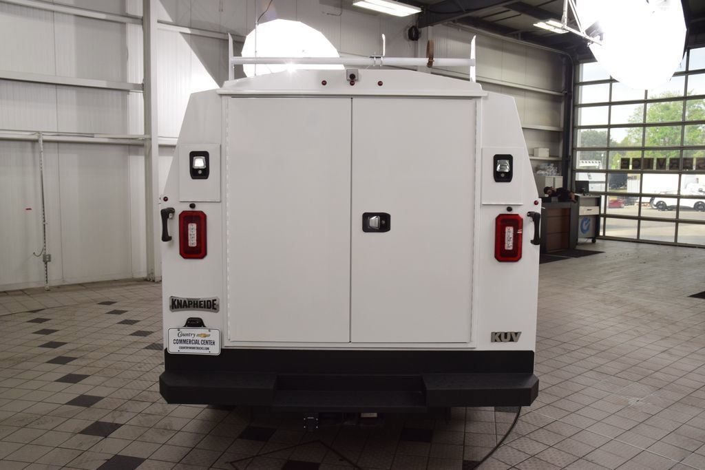 Used 2025 Ford E-350 and Econoline 350 Super Duty w/ Power Equipment Group RWD image 4
