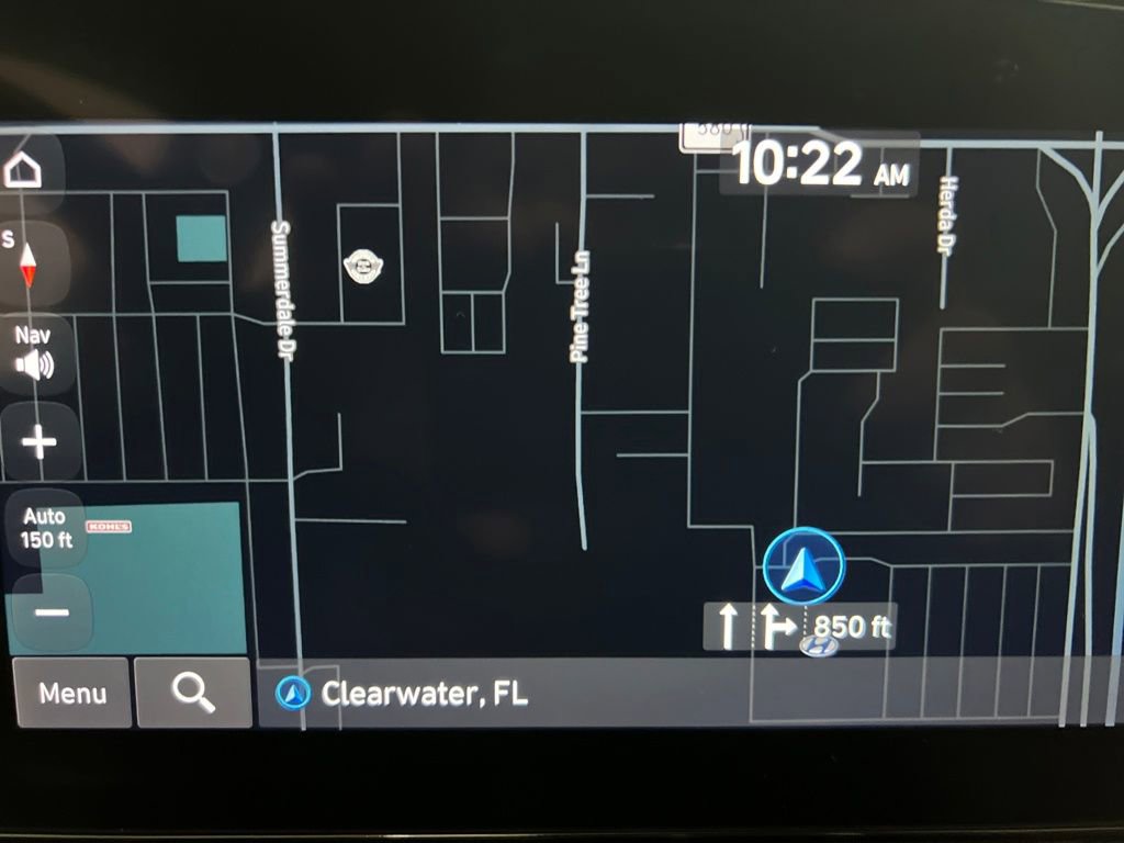 Used 2023 Hyundai Elantra Limited image 21