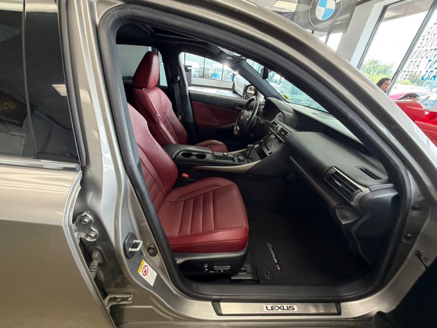 Used 2018 Lexus IS 300 F Sport w/ F Sport Package RWD image 37