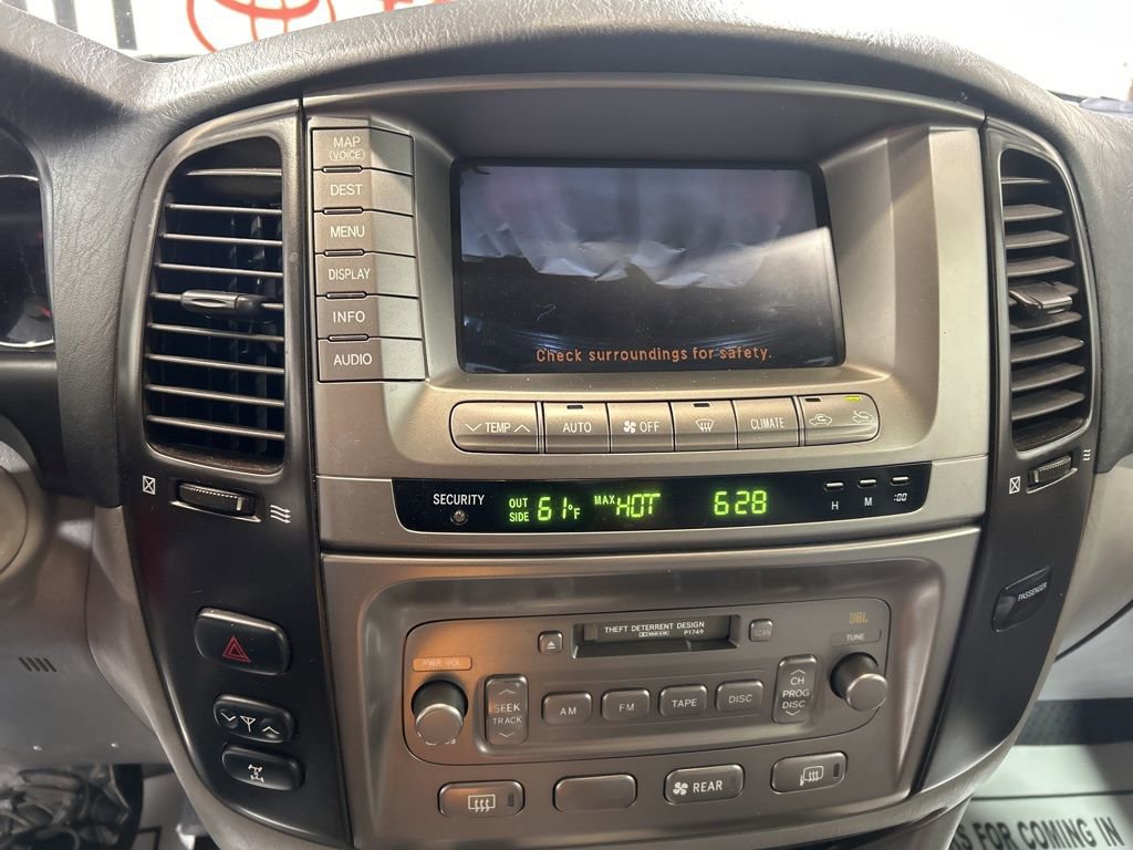 Used 2004 Toyota Land Cruiser image 30