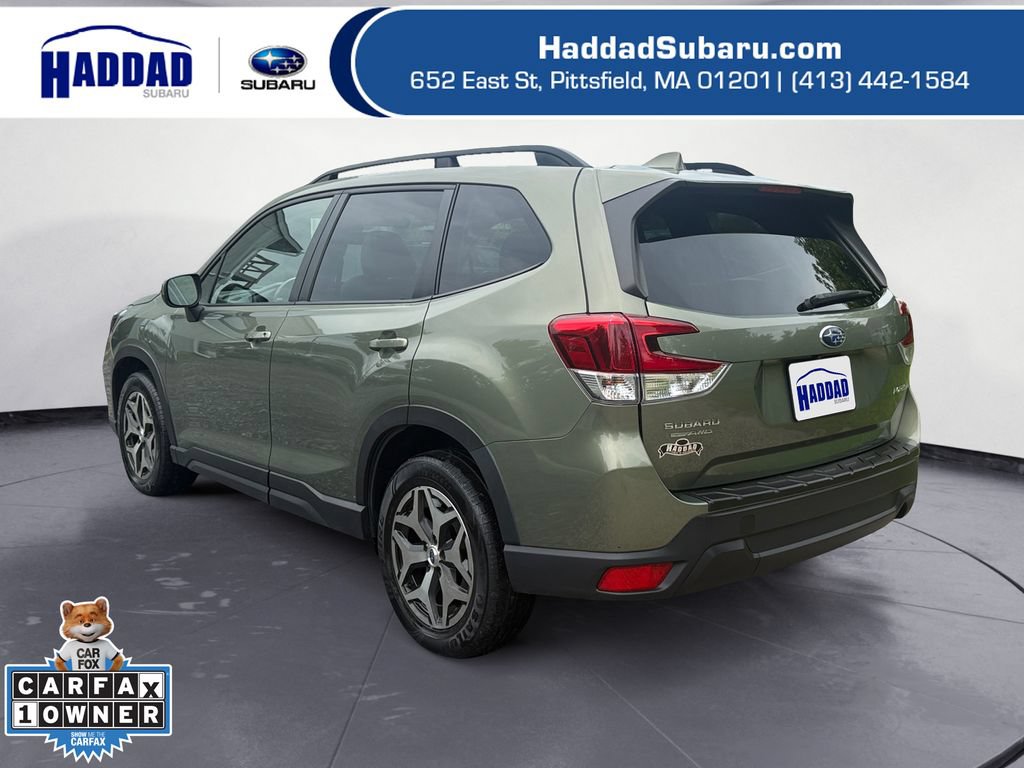 Used 2021 Subaru Forester Premium AWD/4WD image 3