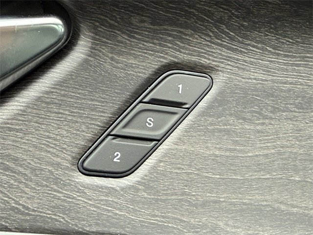 New 2025 Jeep Grand Cherokee Limited w/ Trailer Tow Package image 13