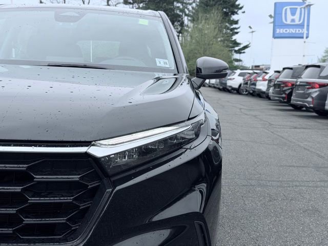 Used 2023 Honda CR-V LX image 3