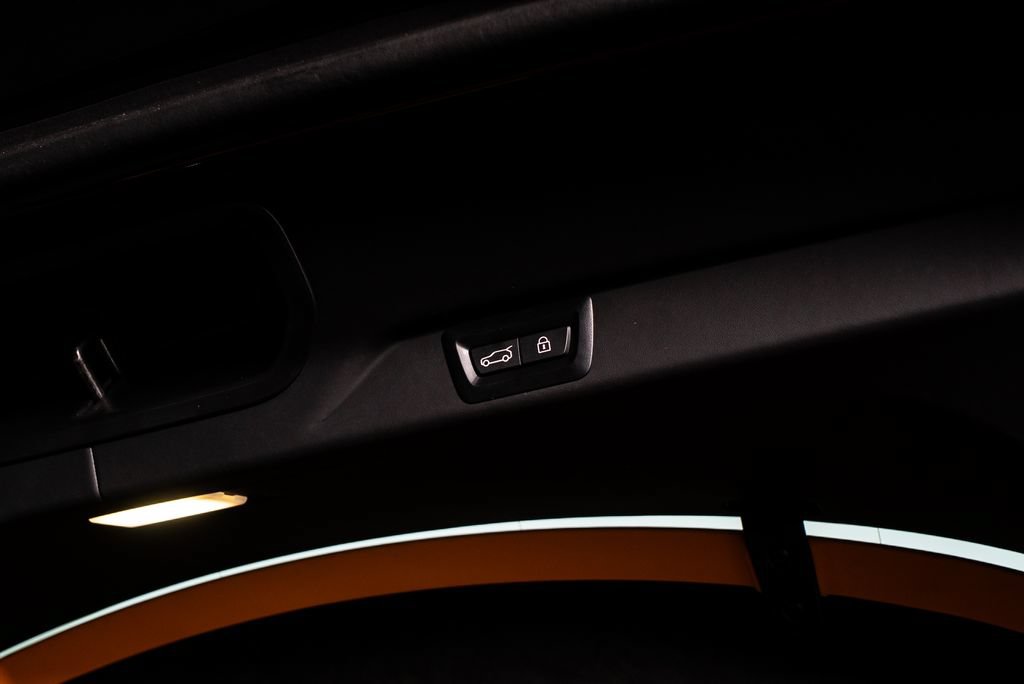 Used 2025 Rolls-Royce Cullinan AWD/4WD image 57