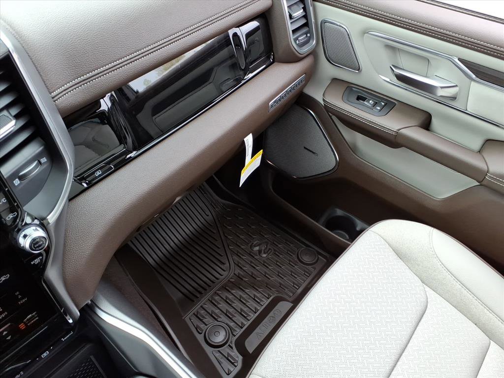 New 2026 RAM 1500 Laramie AWD/4WD image 34