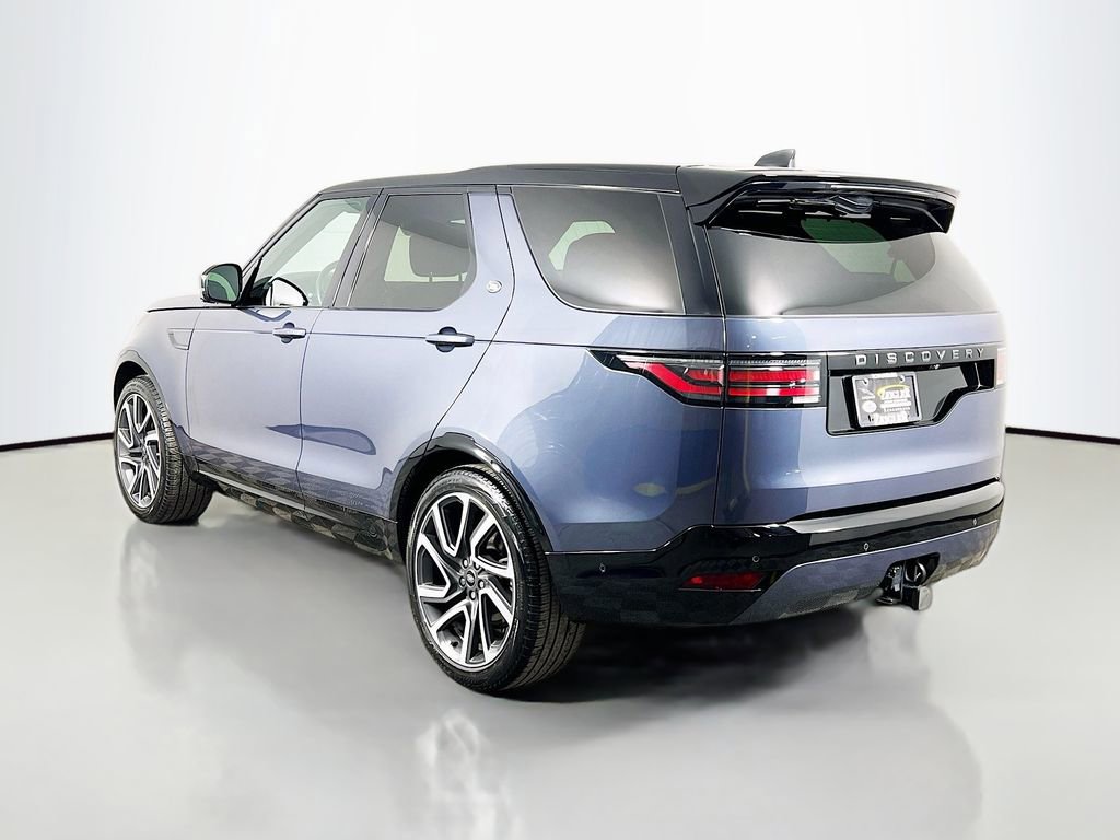 Used 2024 Land Rover Discovery Dynamic SE AWD/4WD image 7