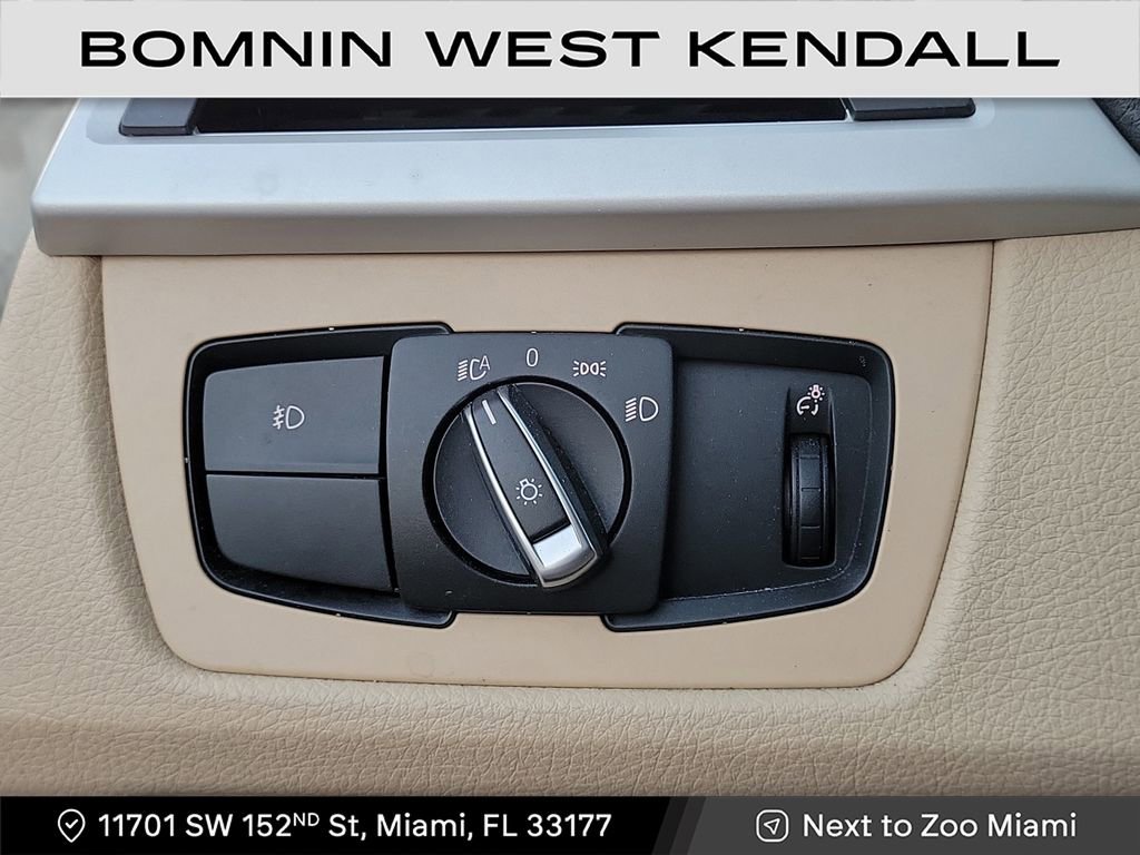 Used 2018 BMW 320i xDrive Sedan image 21