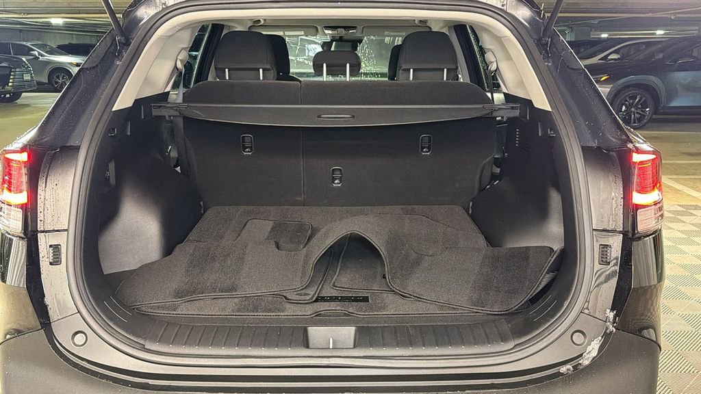 Used 2023 Kia Sportage LX image 12