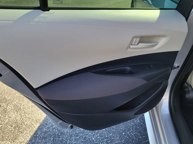 Used 2025 Toyota Corolla LE w/ Convenience Package image 11