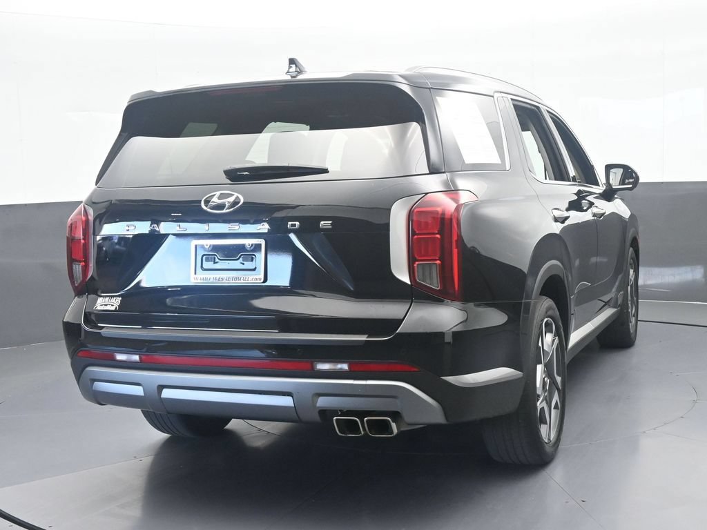Used 2024 Hyundai Palisade SEL w/ Premium Package FWD image 5