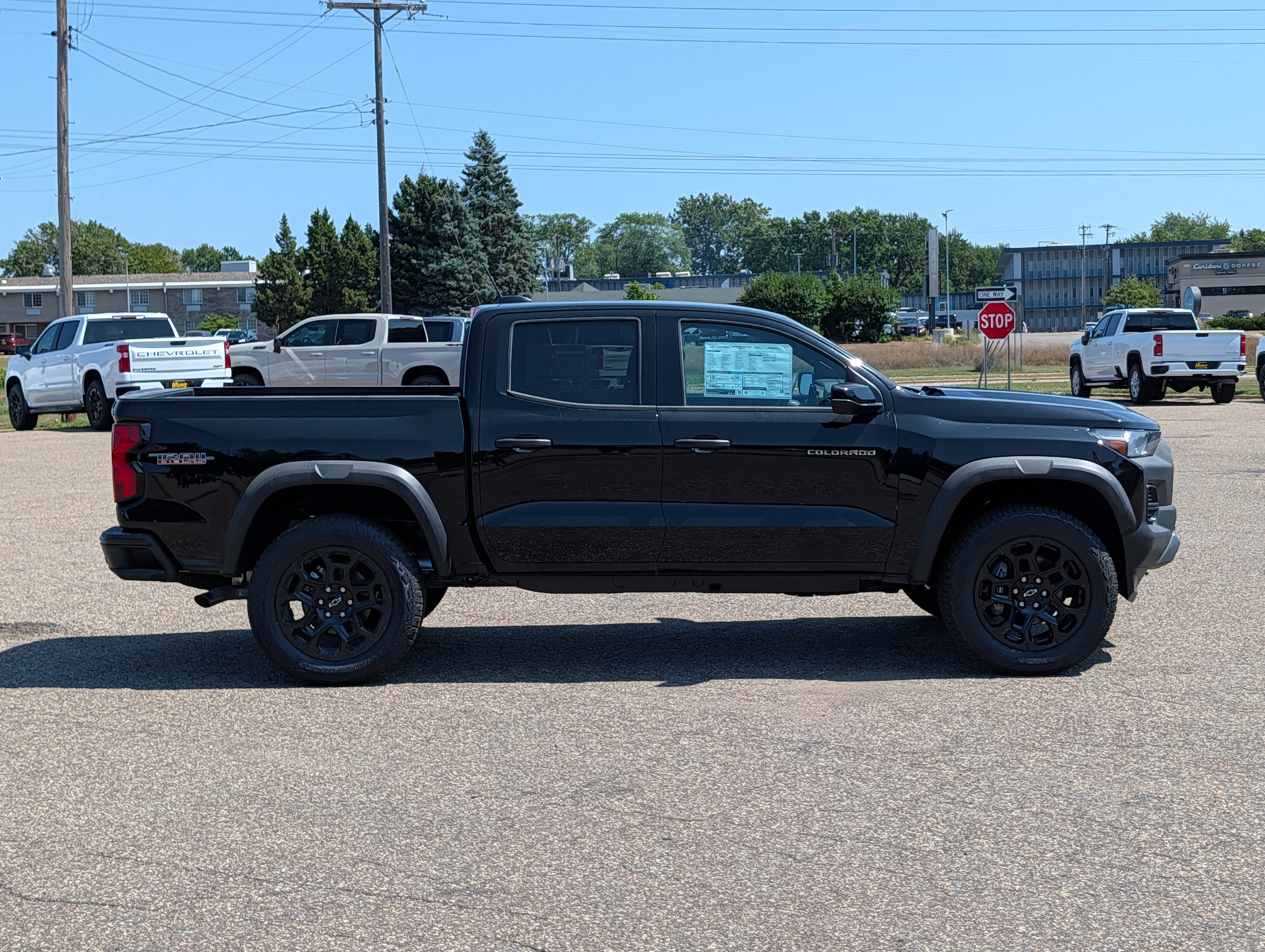New 2026 Chevrolet Colorado Trail Boss AWD/4WD image 2